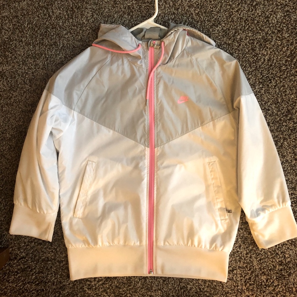 3-quarter sleeve Nike Rain coat